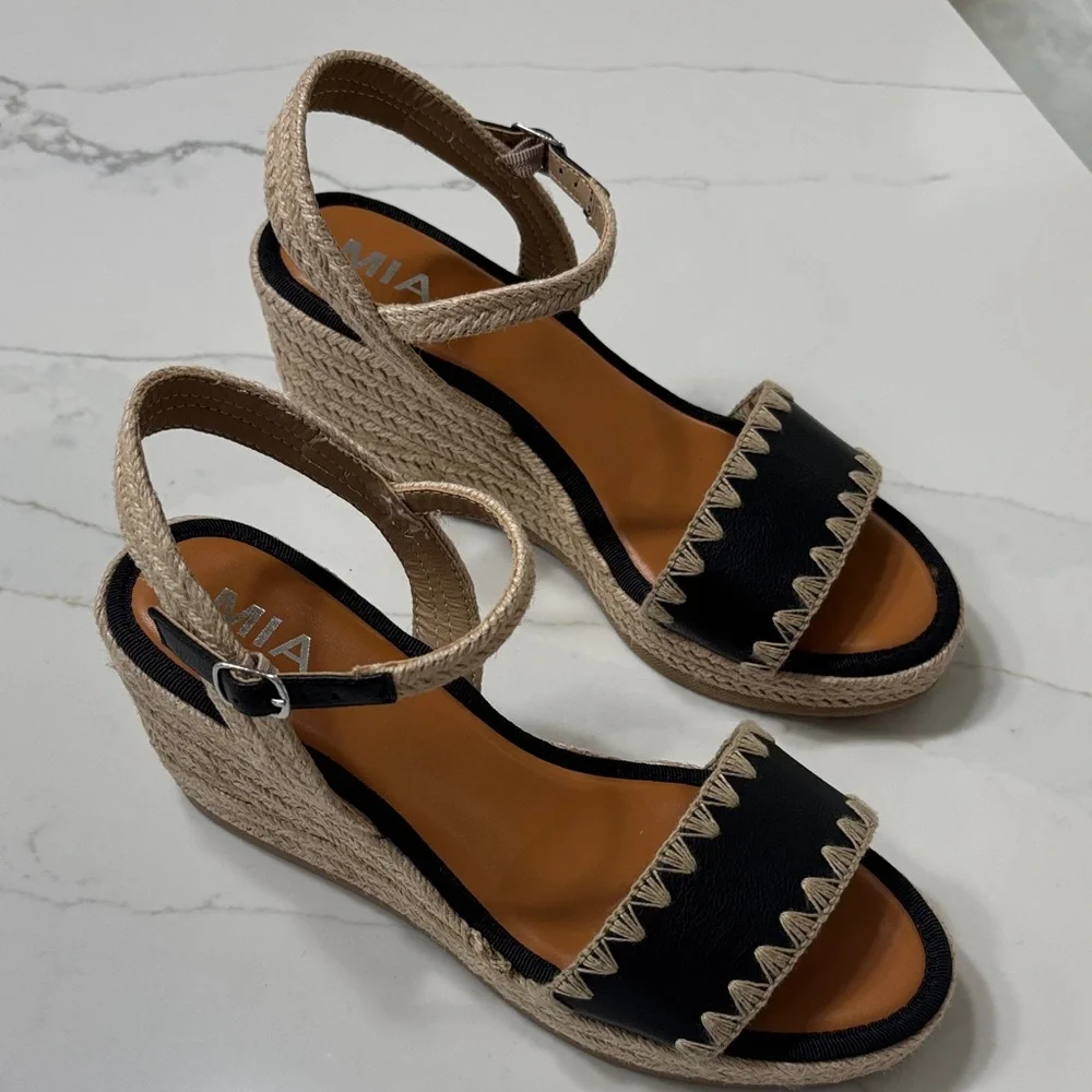 MIA chic espadrille
